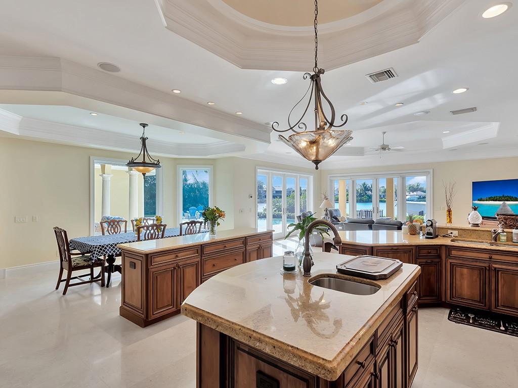 4701 Sunset Drive Vero Beach, FL 32963 - Photo 15 of 36