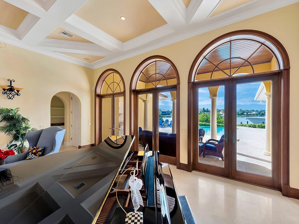 4701 Sunset Drive Vero Beach, FL 32963 - Photo 6 of 36