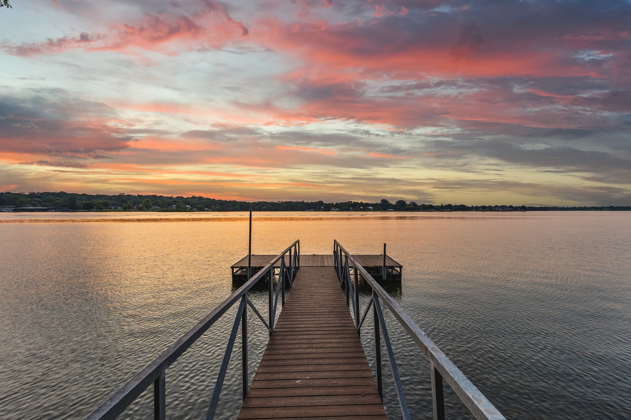 104 Windward Point Hendersonville, TN 37075 - Photo 49 of 49 a view of a balcony next to a ocean