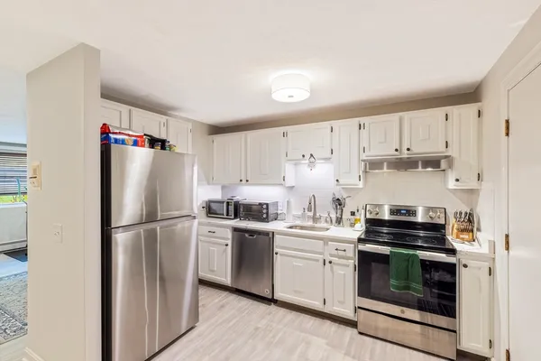 $1,825 | 205 Great Road, Unit A7, Acton, MA 01720