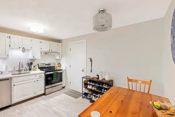 $1,825 | 205 Great Road, Unit A7, Acton, MA 01720