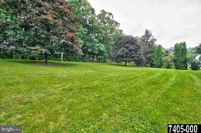 2202 Keeney Road Spring Grove, PA 17362 - Photo 21 of 25 Gallery Image 21