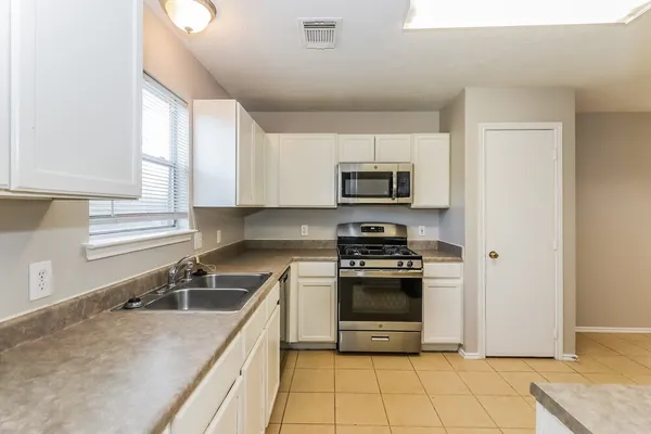 $1,890 | 21630 Bowcreek Lane, Katy, TX 77449