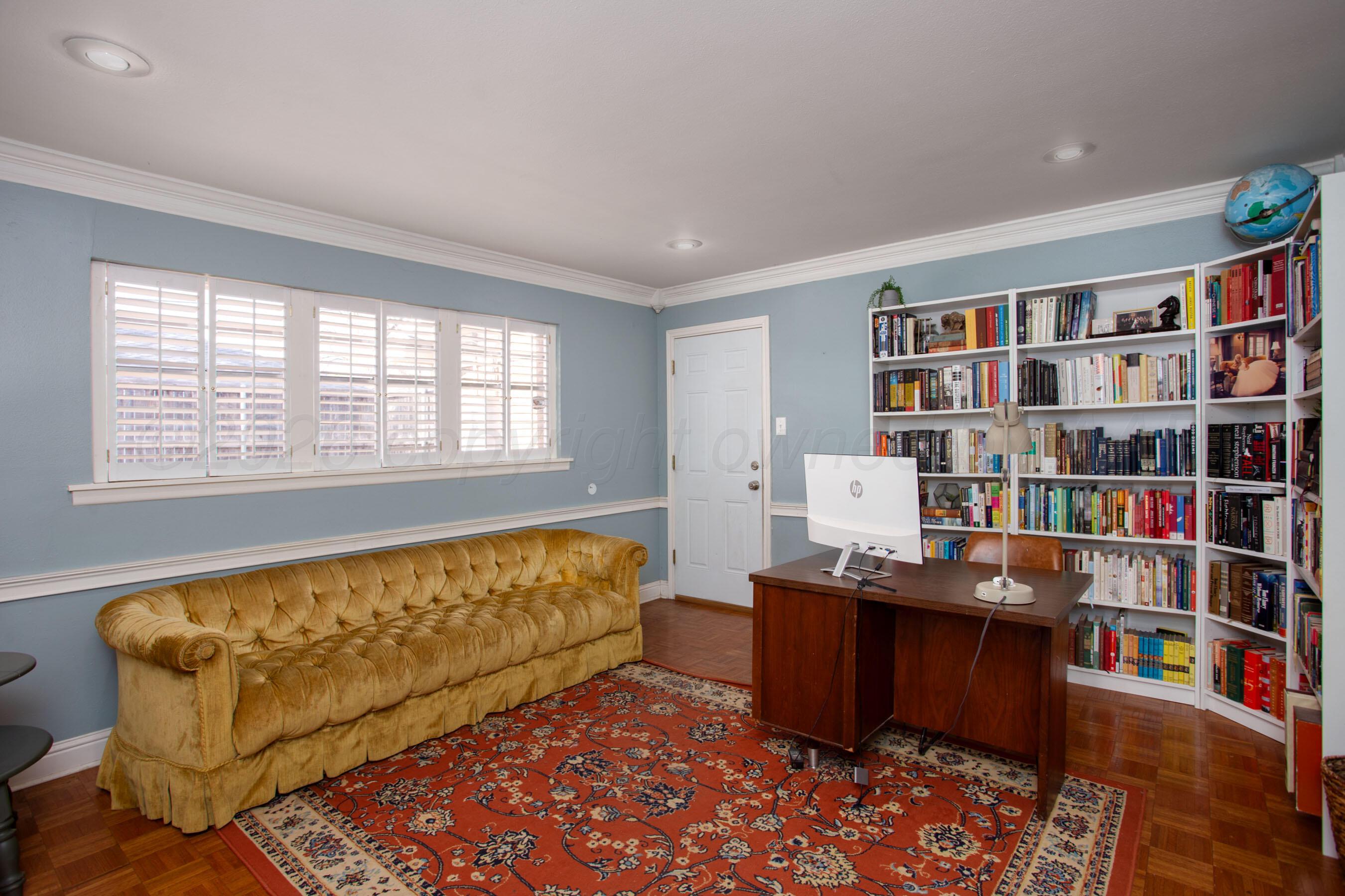 2613 Mockingbird Lane Amarillo, TX 79109 - Photo 13 of 29 Formal Dining/Office