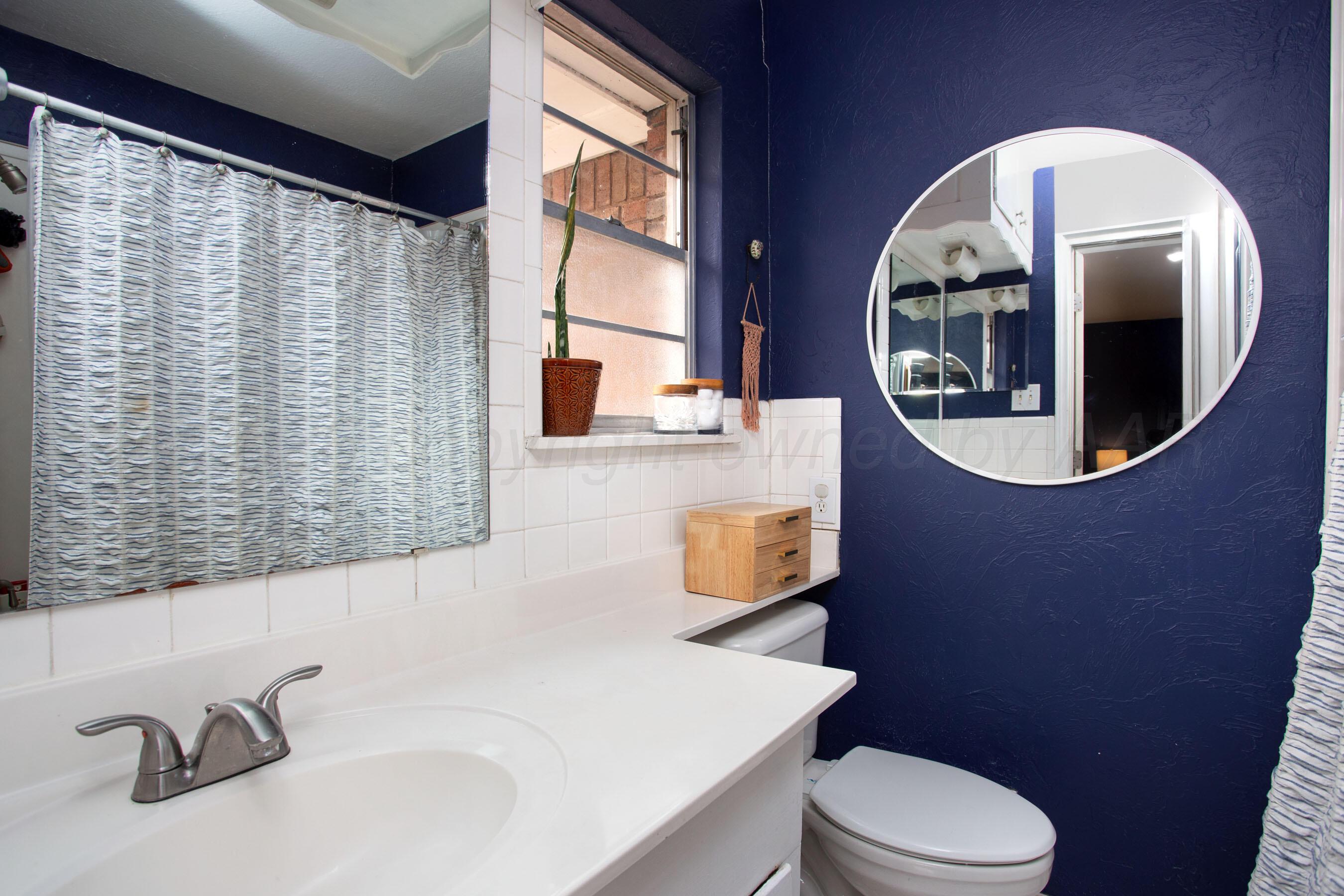 2613 Mockingbird Lane Amarillo, TX 79109 - Photo 18 of 29 Primary Bathroom