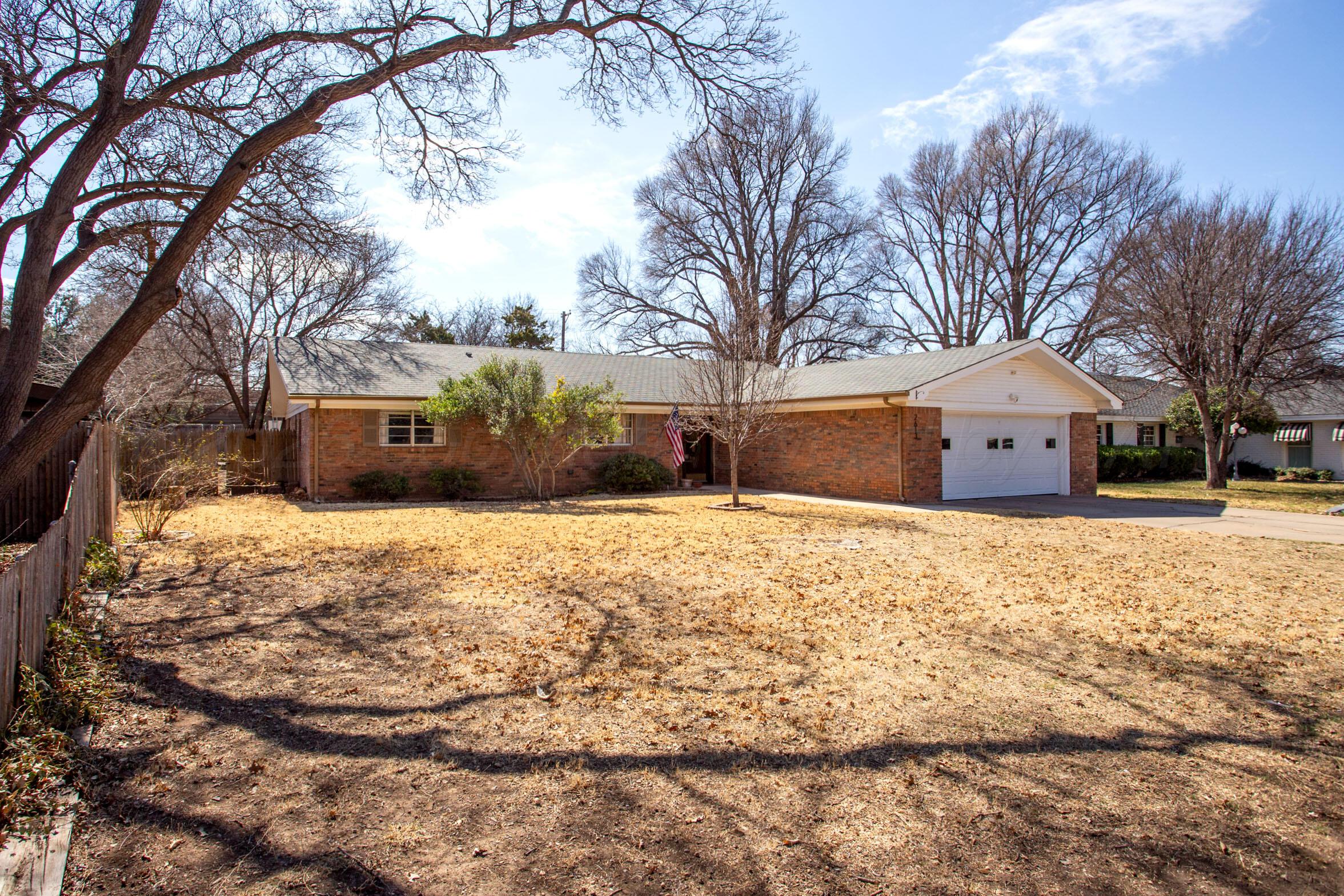 2613 Mockingbird Lane Amarillo, TX 79109 - Photo 2 of 29 Front/Side