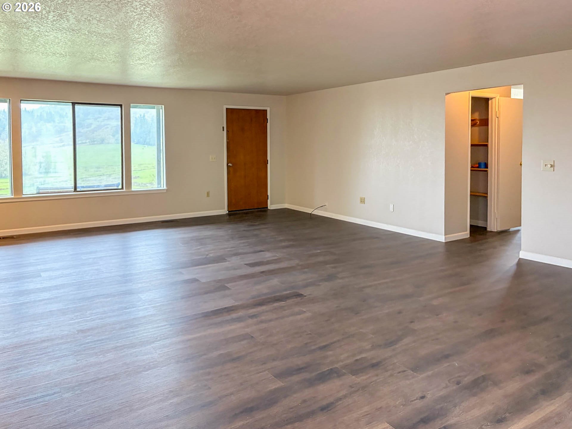 481 Strader Road Roseburg, OR 97470 - Photo 5 of 48