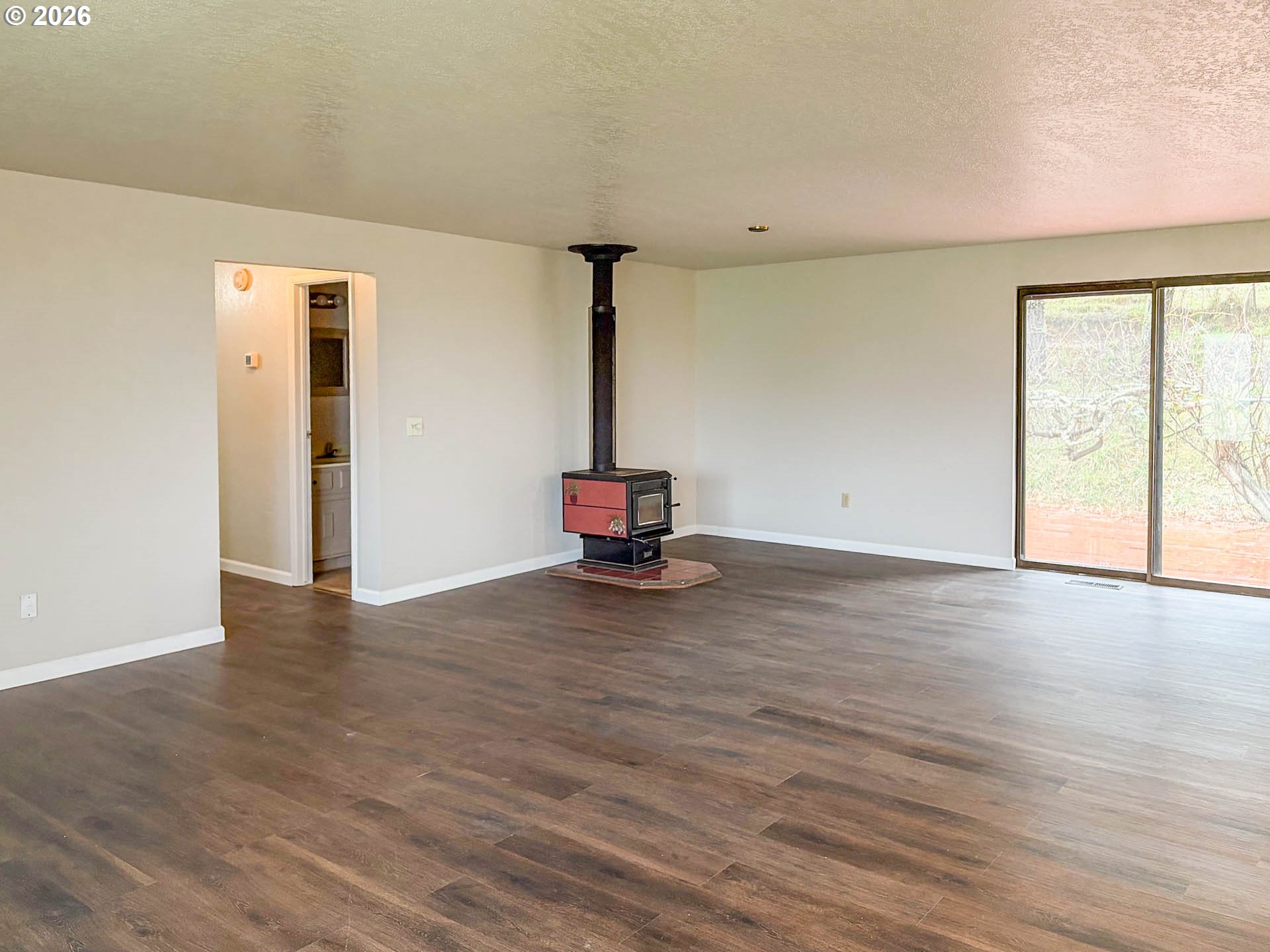 481 Strader Road Roseburg, OR 97470 - Photo 7 of 48