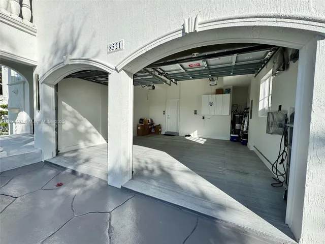 $1,500,000 | 8521 Northwest 162nd Street, Miami Lakes, FL 33016