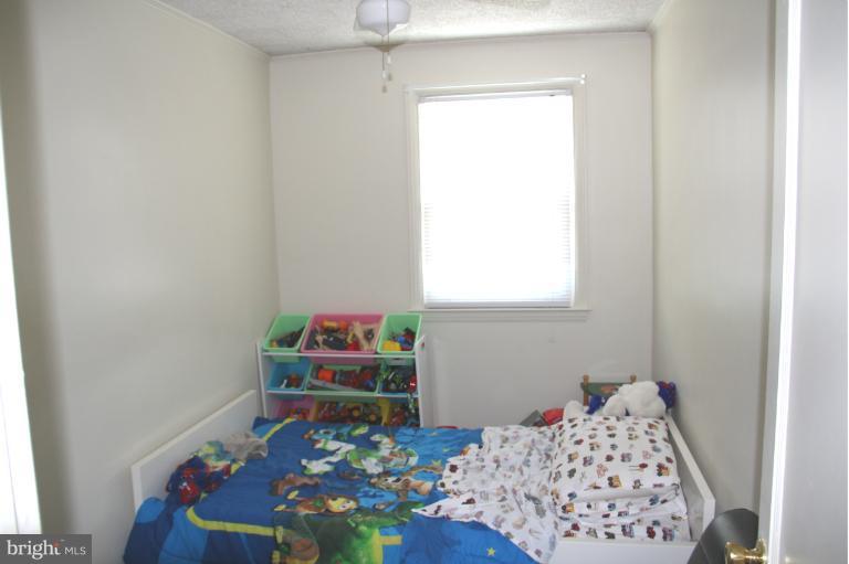 82 South Hawthorne Road Baltimore, MD 21220 - Photo 2 of 18 Bedroom