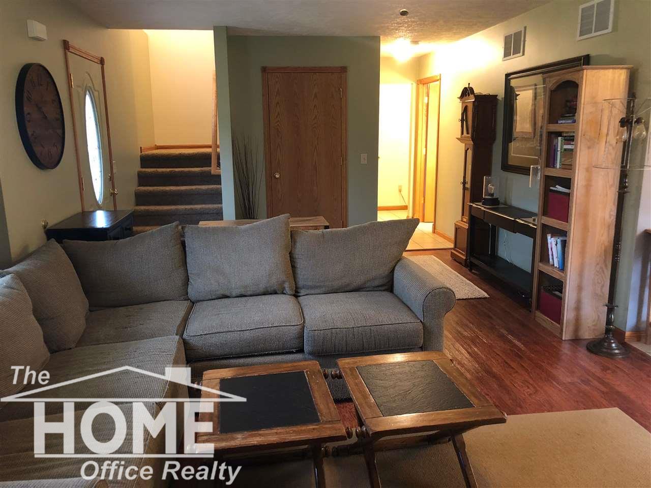 10057 Beardslee Road Perry, MI 48872 - Photo 3 of 30