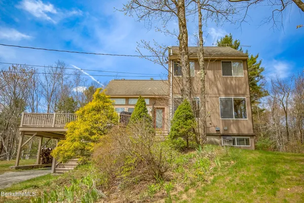 $659,000 | 138 Seneca Drive, Becket, MA 01223