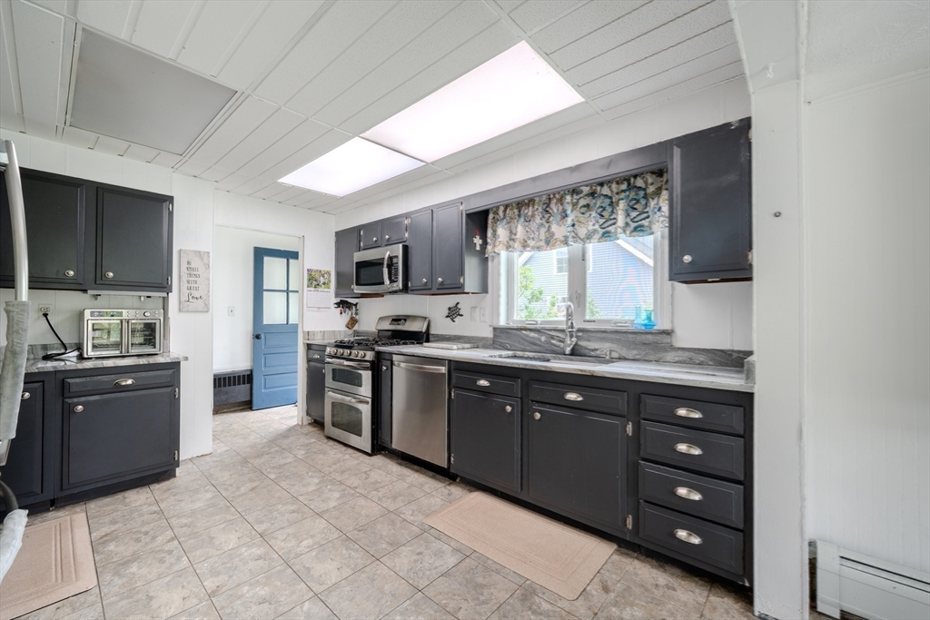 29 3rd Street Ayer, MA 01432 - Photo 6 of 29