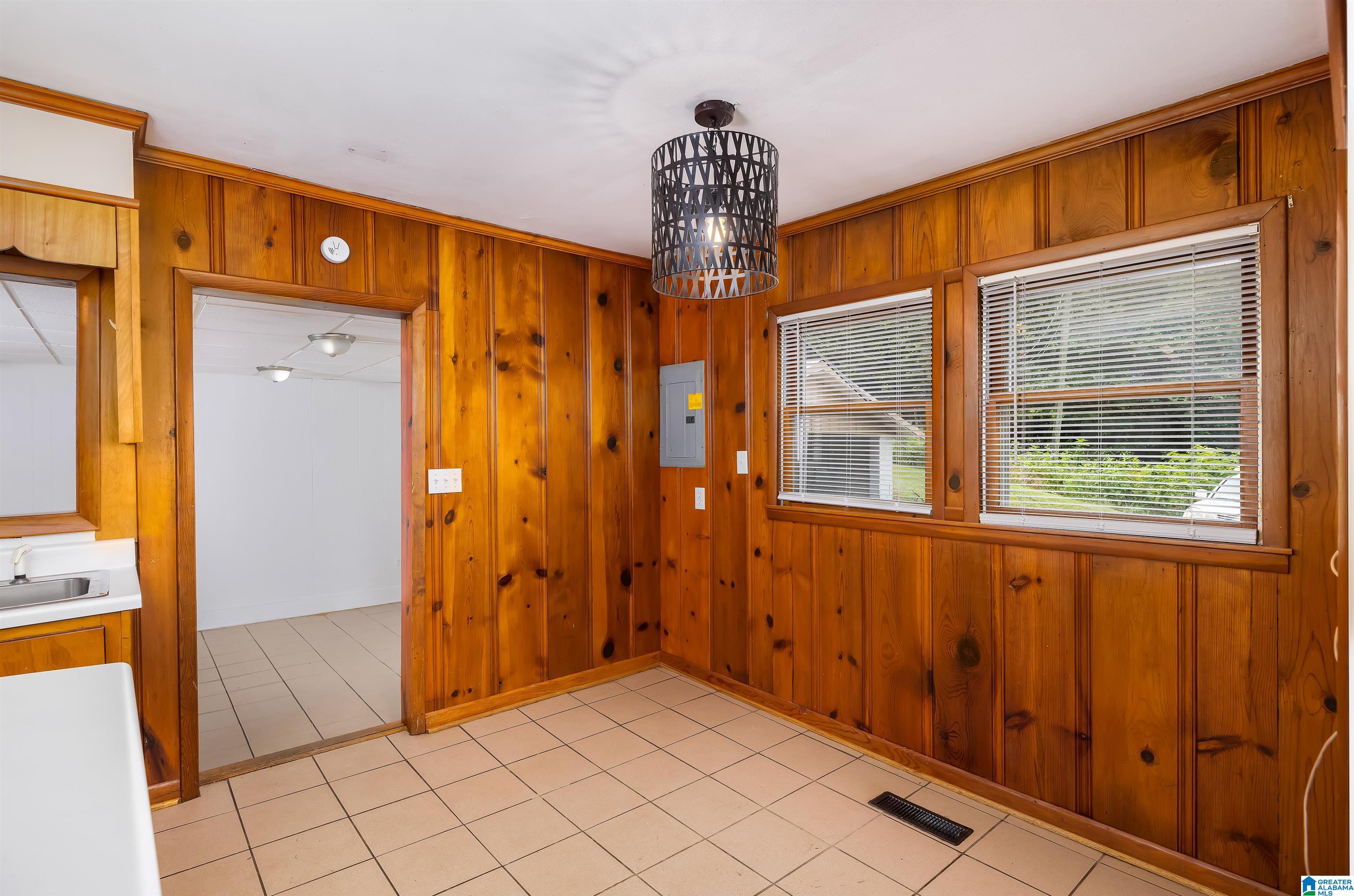 1630 Springville Boulevard Oneonta, AL 35121 - Photo 7 of 14