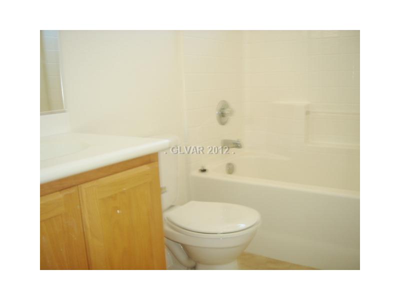 9348 Roping Cowboy Avenue Las Vegas, NV 89178 - Photo 15 of 21 Bathroom.