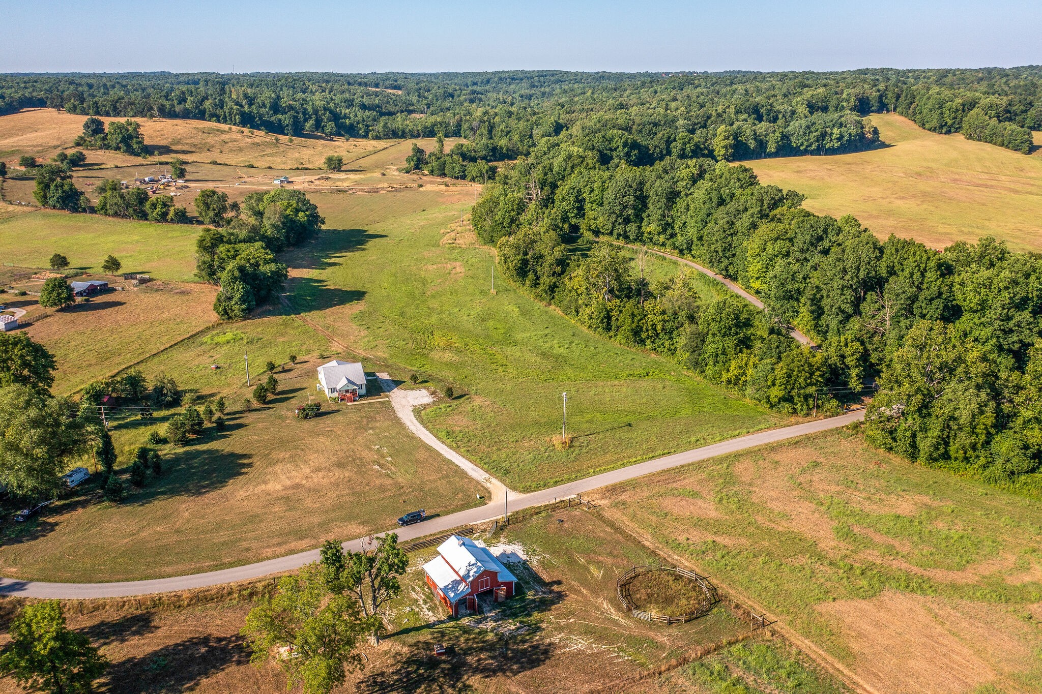 5777 Tom Brown Road McEwen, TN 37101 - Photo 3 of 58 Gallery Image 3