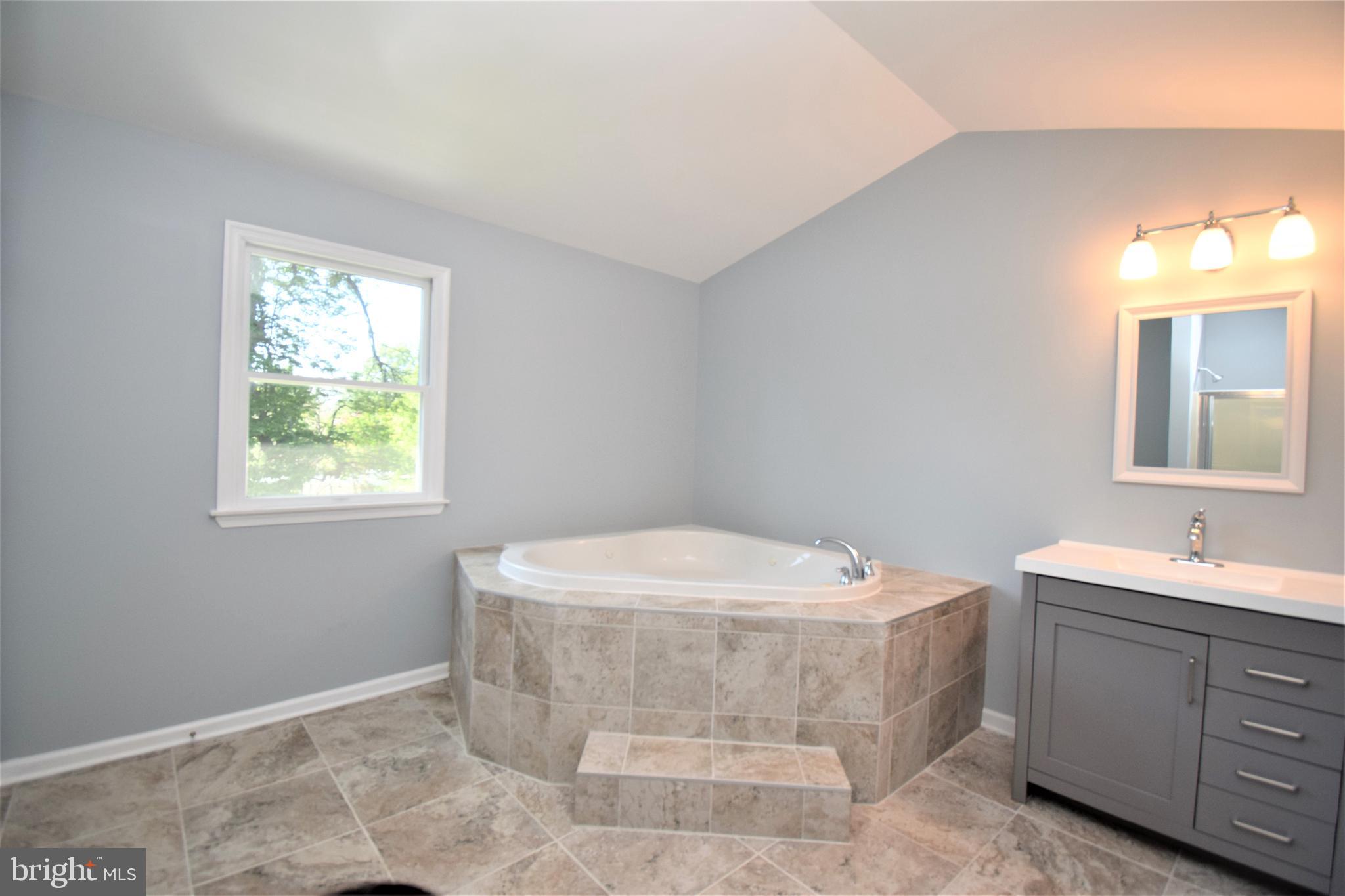 1209 Pine Ridge Lane Baltimore, MD 21208 - Photo 30 of 35 Gallery Image 30