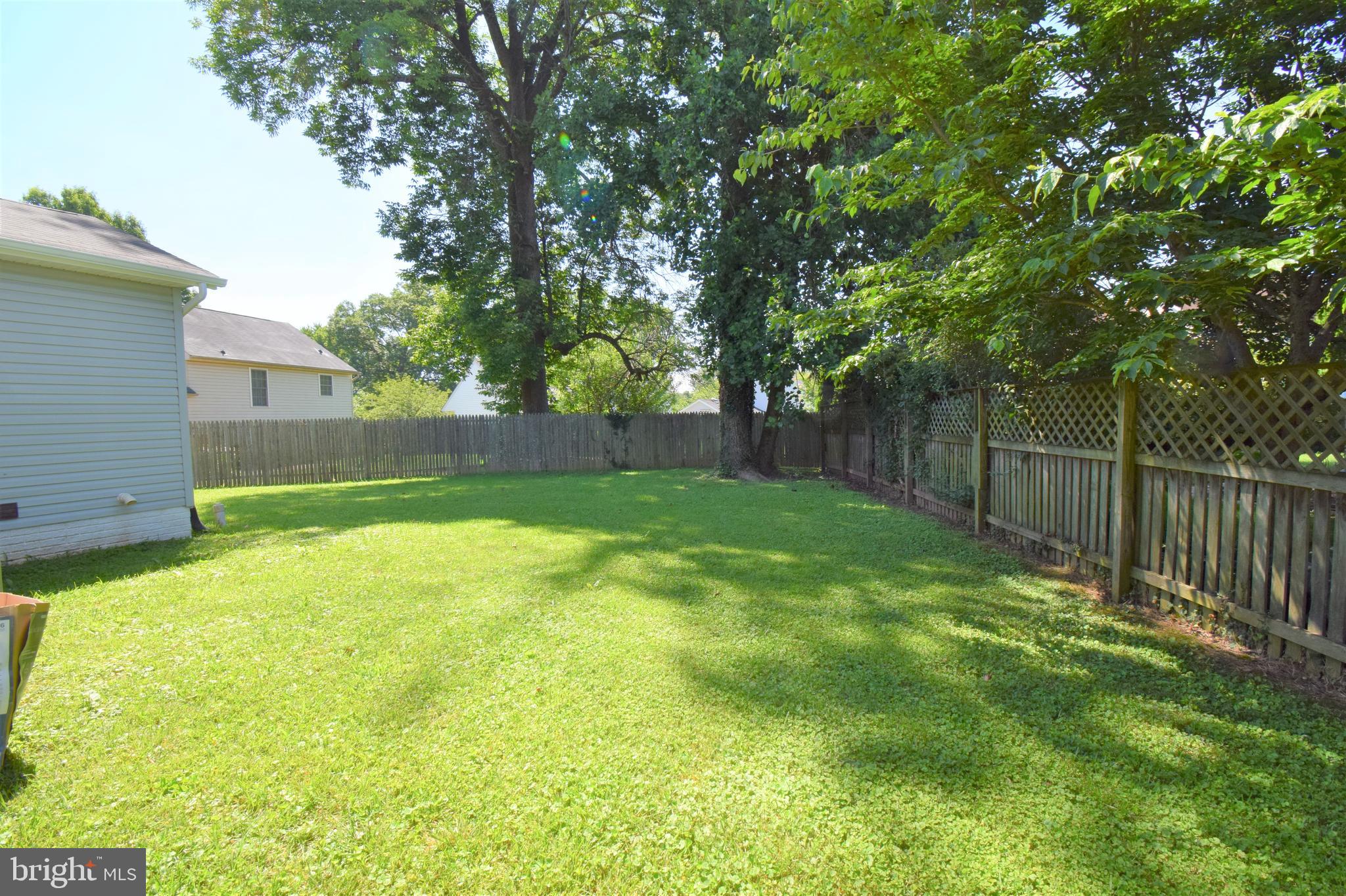 1209 Pine Ridge Lane Baltimore, MD 21208 - Photo 4 of 35 Gallery Image 4