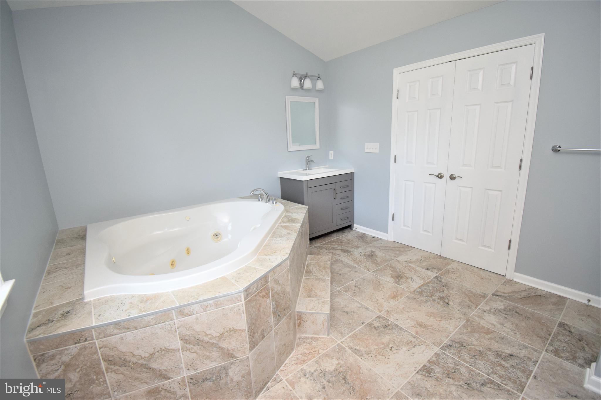 1209 Pine Ridge Lane Baltimore, MD 21208 - Photo 31 of 35 Gallery Image 31