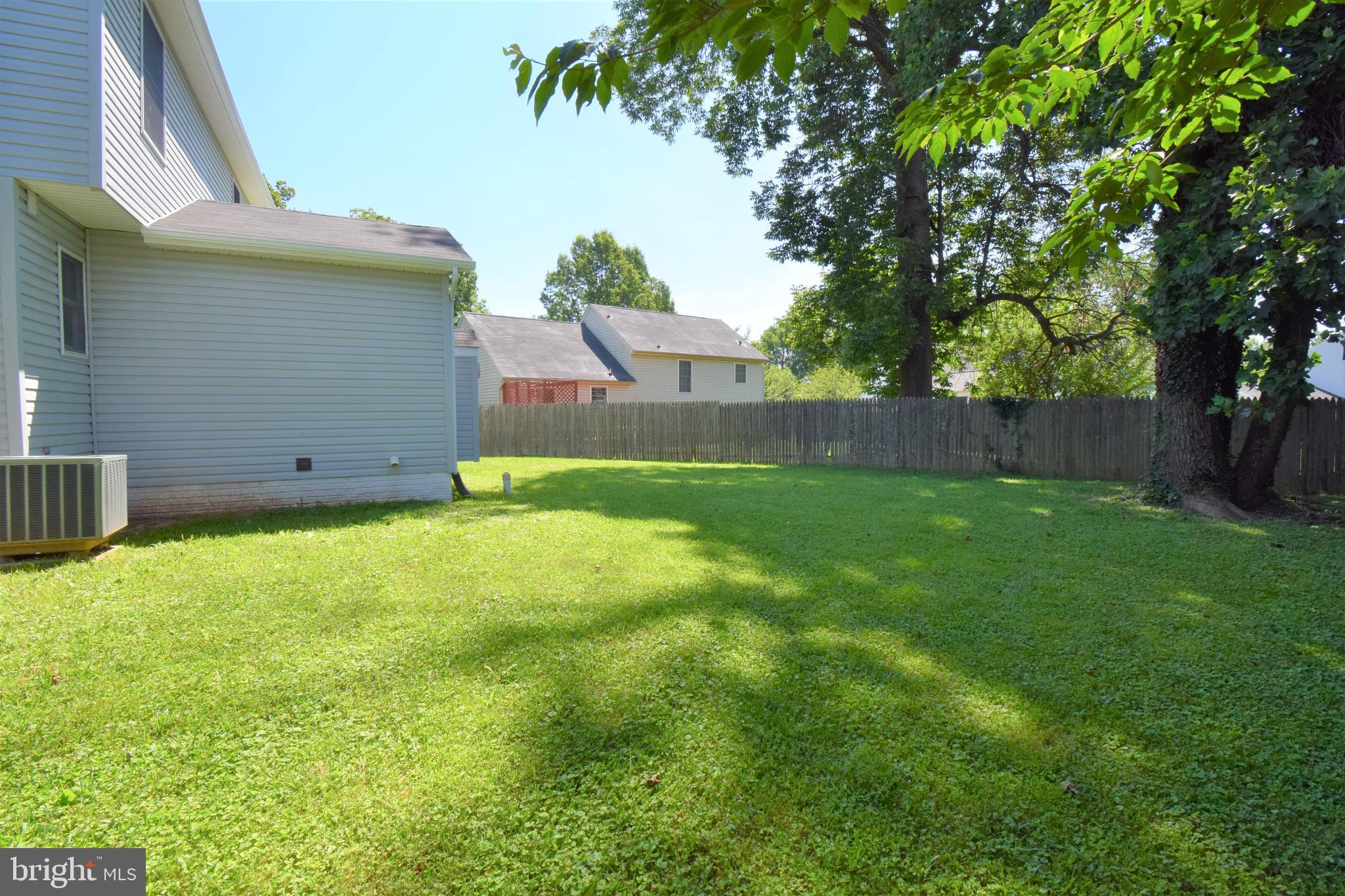 1209 Pine Ridge Lane Baltimore, MD 21208 - Photo 5 of 35 Gallery Image 5