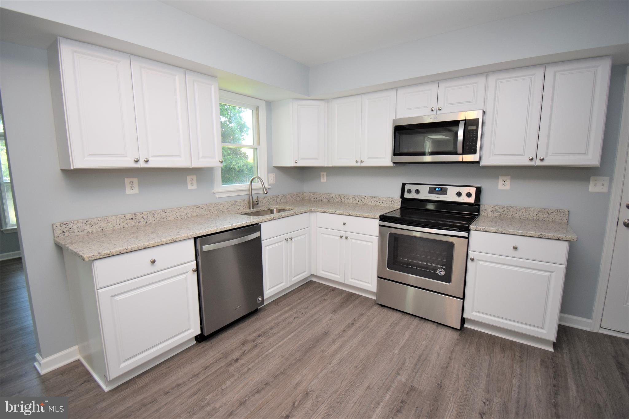 1209 Pine Ridge Lane Baltimore, MD 21208 - Photo 6 of 35 Gallery Image 6