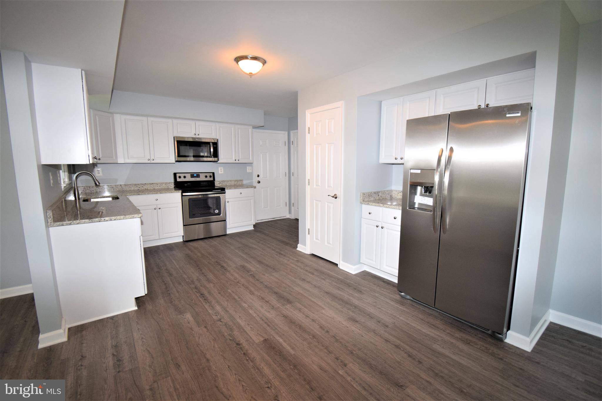 1209 Pine Ridge Lane Baltimore, MD 21208 - Photo 7 of 35 Gallery Image 7