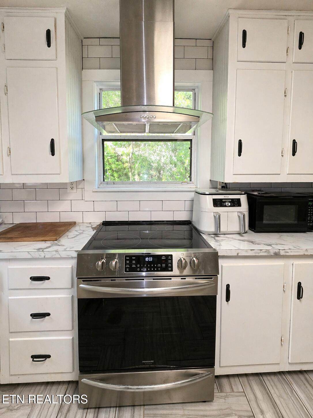 110 Love Road Sevierville, TN 37862 - Photo 12 of 18 kitchen