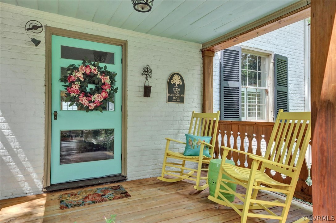 Beautiful front entrance!