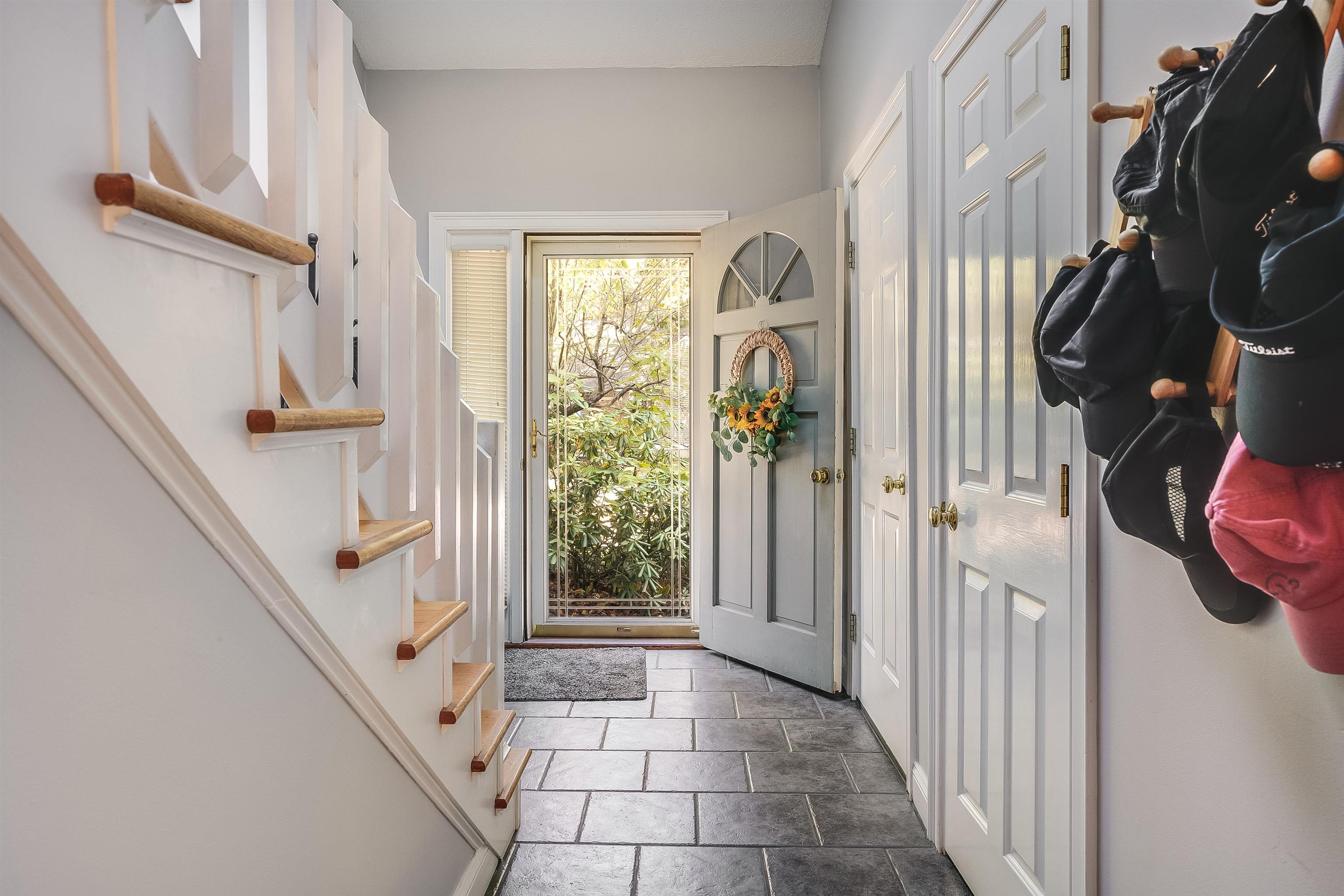 84 Branch Turnpike, Unit 44 Concord, NH 03301 - Photo 2 of 23