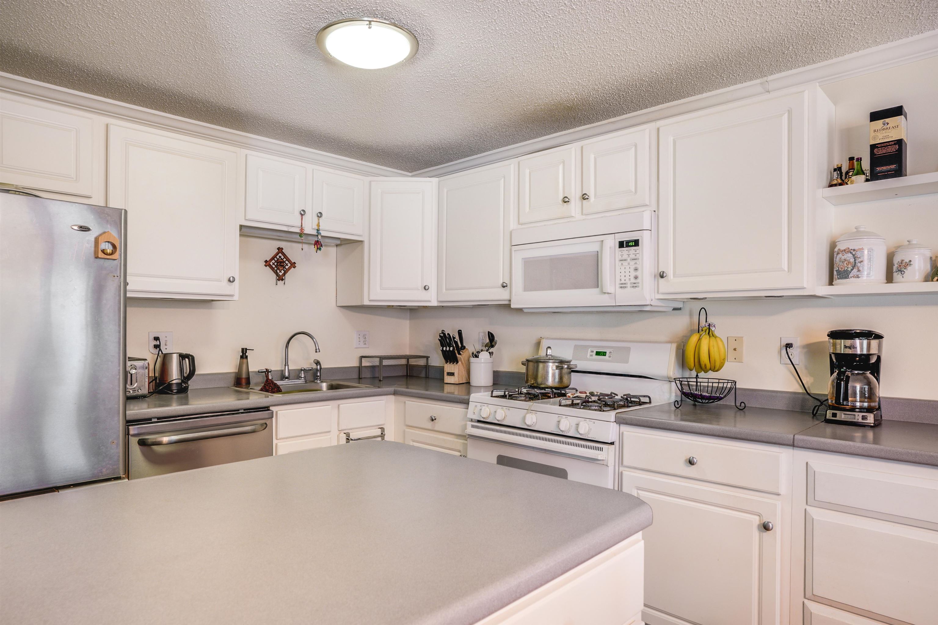 84 Branch Turnpike, Unit 44 Concord, NH 03301 - Photo 5 of 23