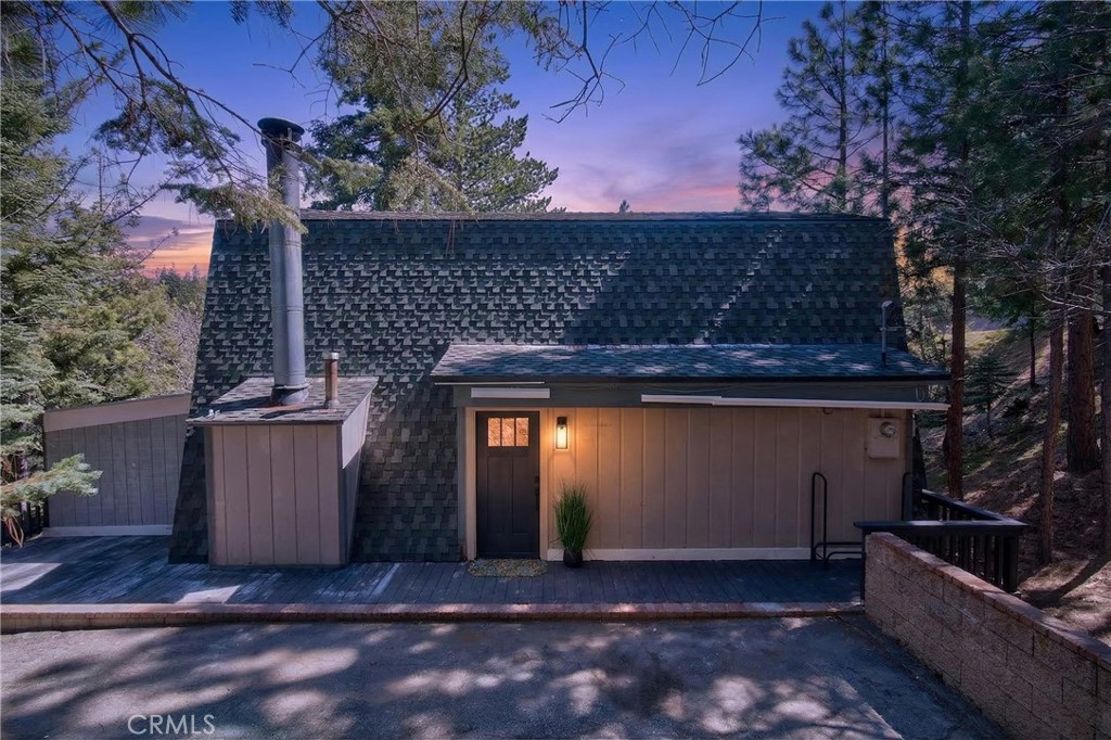 26980 Everest Road Lake Arrowhead, CA 92391 - Photo 3 of 49