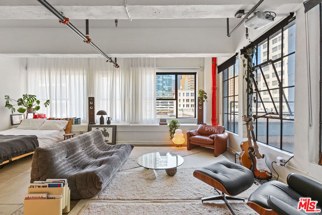 746 S Los Angeles St Unit 502  