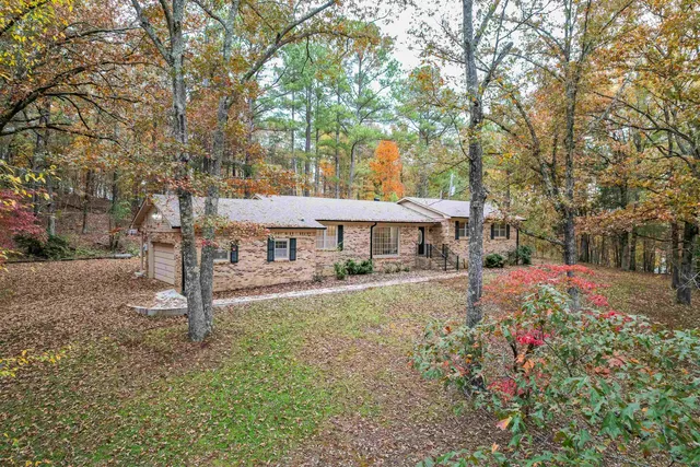 $348,500 | 567 South 6th Street, Selmer, TN 38375