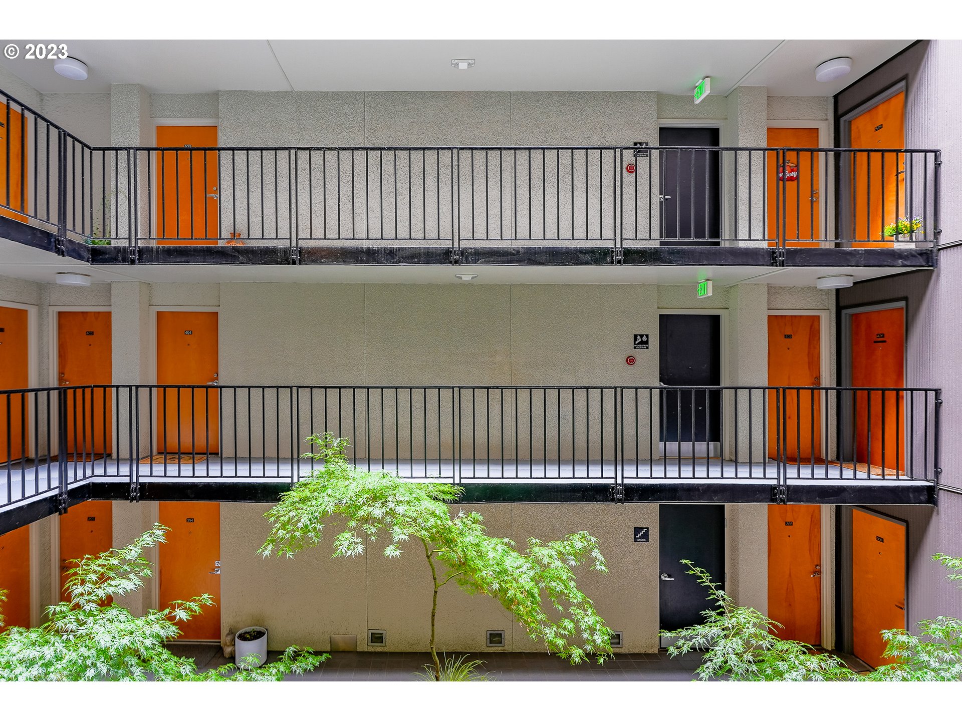 2020 Southwest Main Street, Unit 404 Portland, OR 97205 - Photo 3 of 26 Gallery Image 3