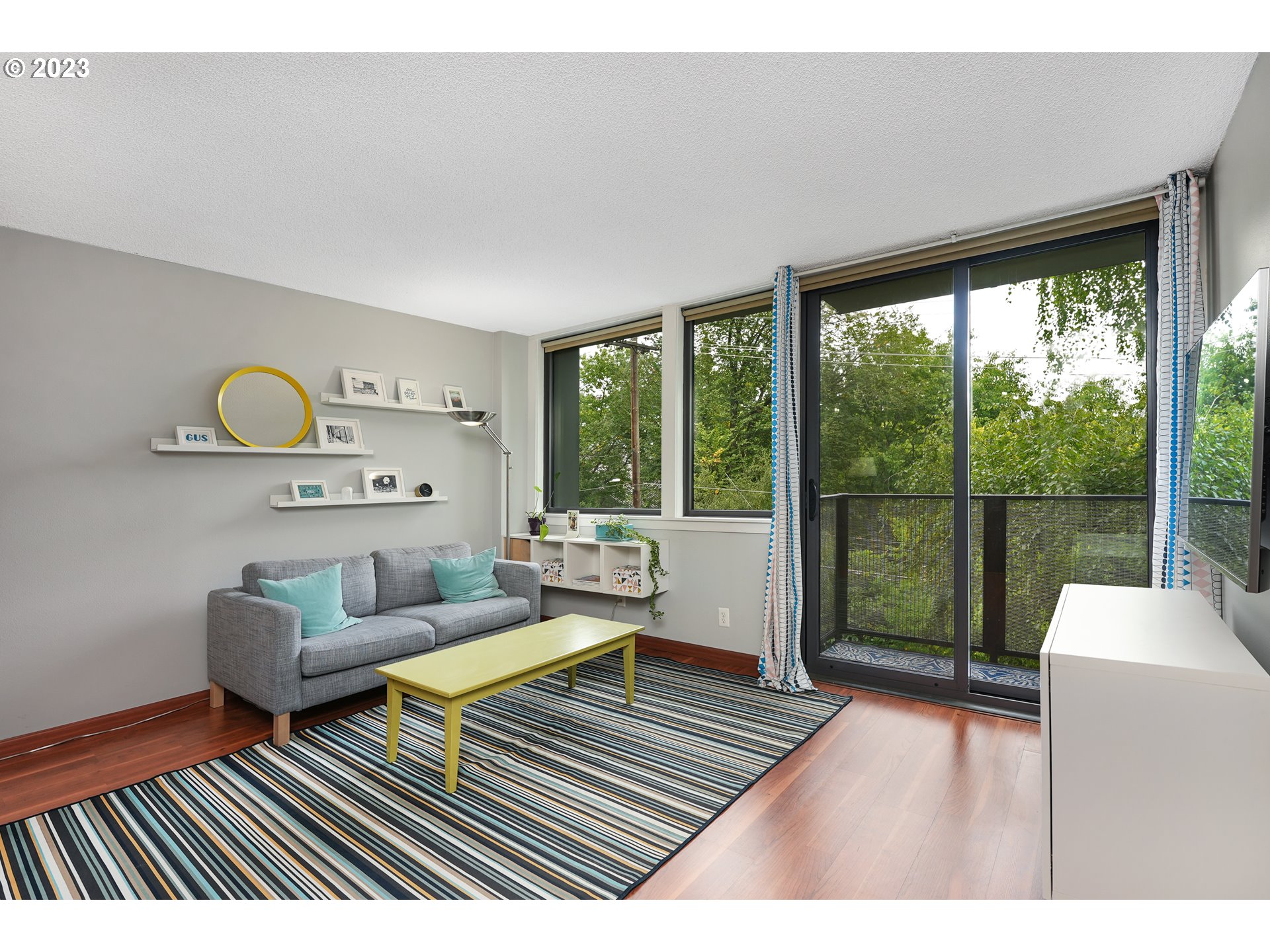 2020 Southwest Main Street, Unit 404 Portland, OR 97205 - Photo 10 of 26 Gallery Image 10
