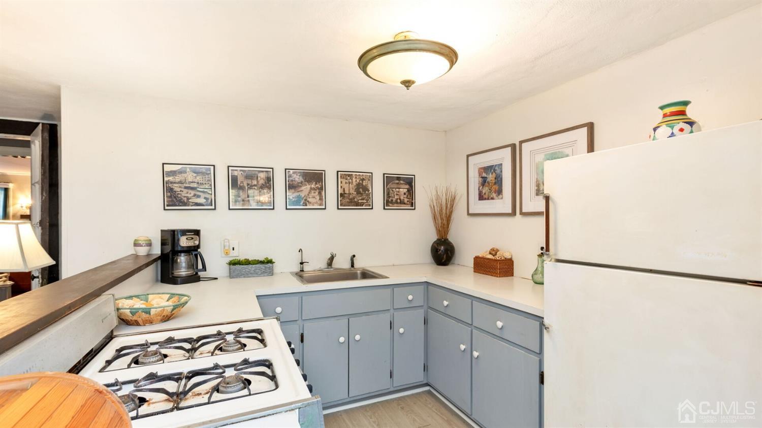 771 Ravine Road Plainfield, NJ 07060 - Photo 8 of 25 Gallery Image 8