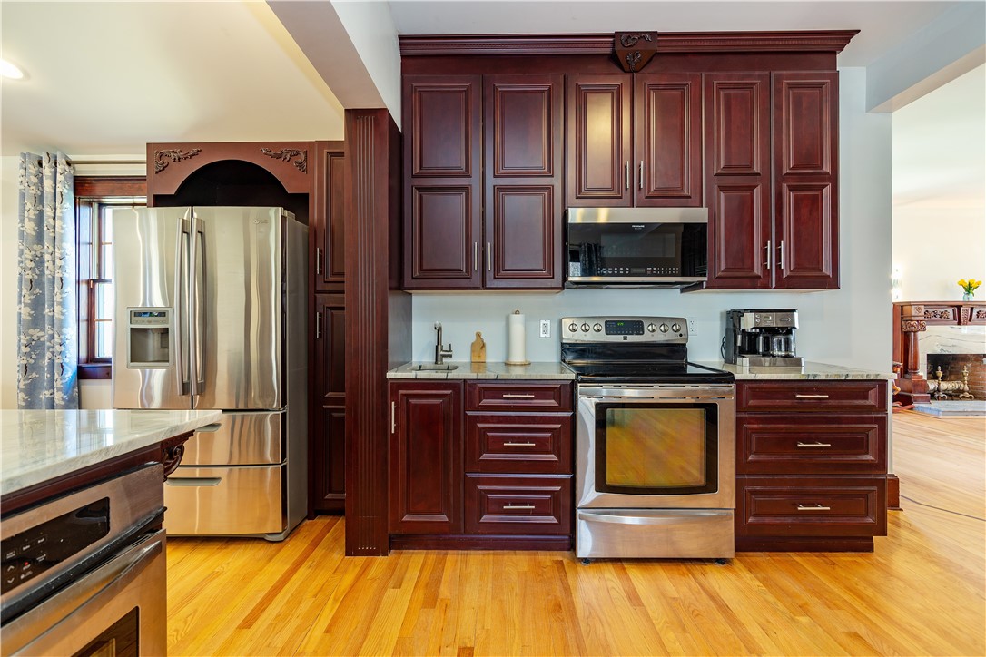 73 Nottingham Drive Scituate, RI 02831 - Photo 12 of 45