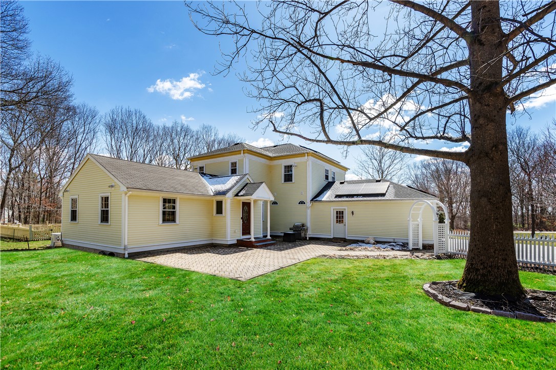 73 Nottingham Drive Scituate, RI 02831 - Photo 3 of 45