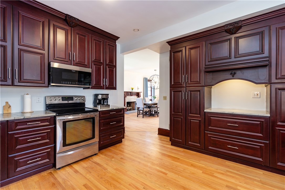 73 Nottingham Drive Scituate, RI 02831 - Photo 10 of 45
