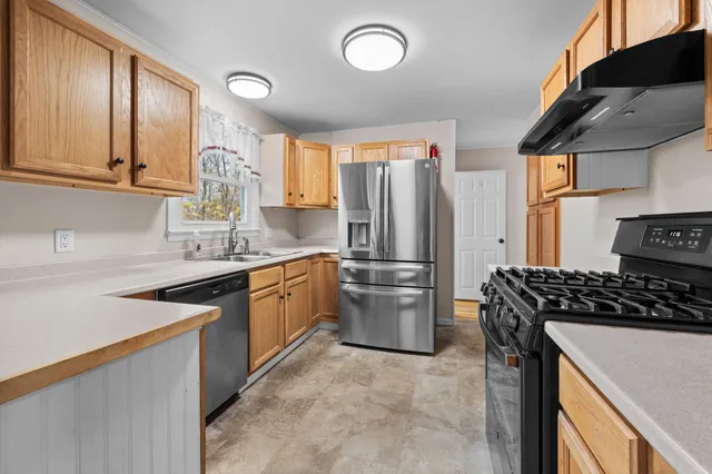 $349,000 | 20 Thompson Road, Veazie, ME 04401