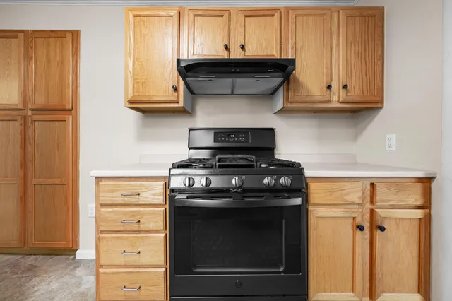 $349,000 | 20 Thompson Road, Veazie, ME 04401