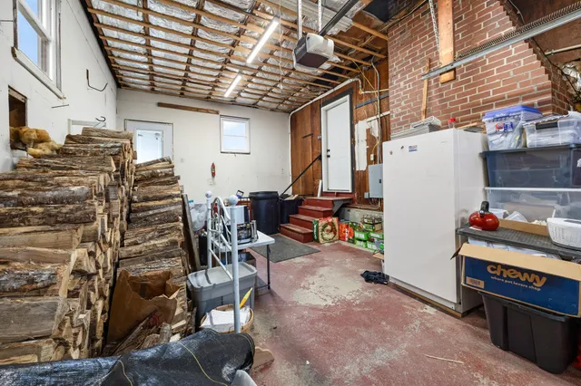 $349,000 | 20 Thompson Road, Veazie, ME 04401