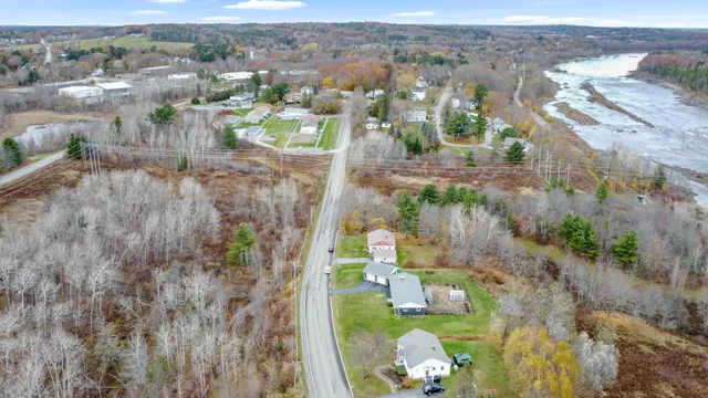 $349,000 | 20 Thompson Road, Veazie, ME 04401