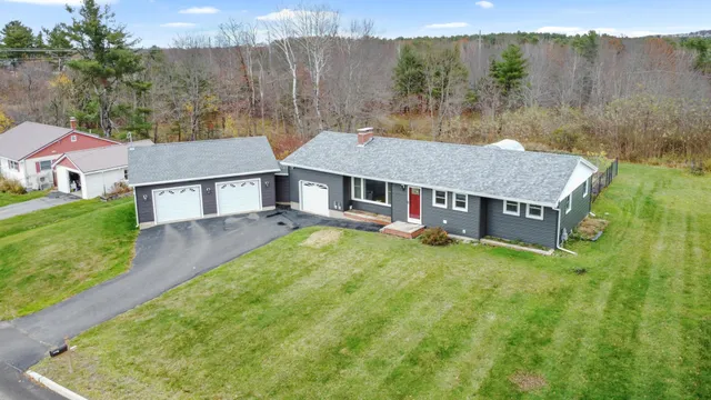 $349,000 | 20 Thompson Road, Veazie, ME 04401