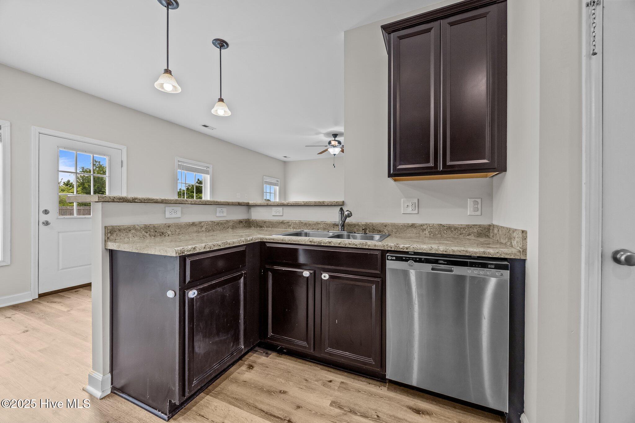 305 Spring Maple Way Richlands, NC 28574 - Photo 27 of 52 20-web-or-mls-IMG_8894