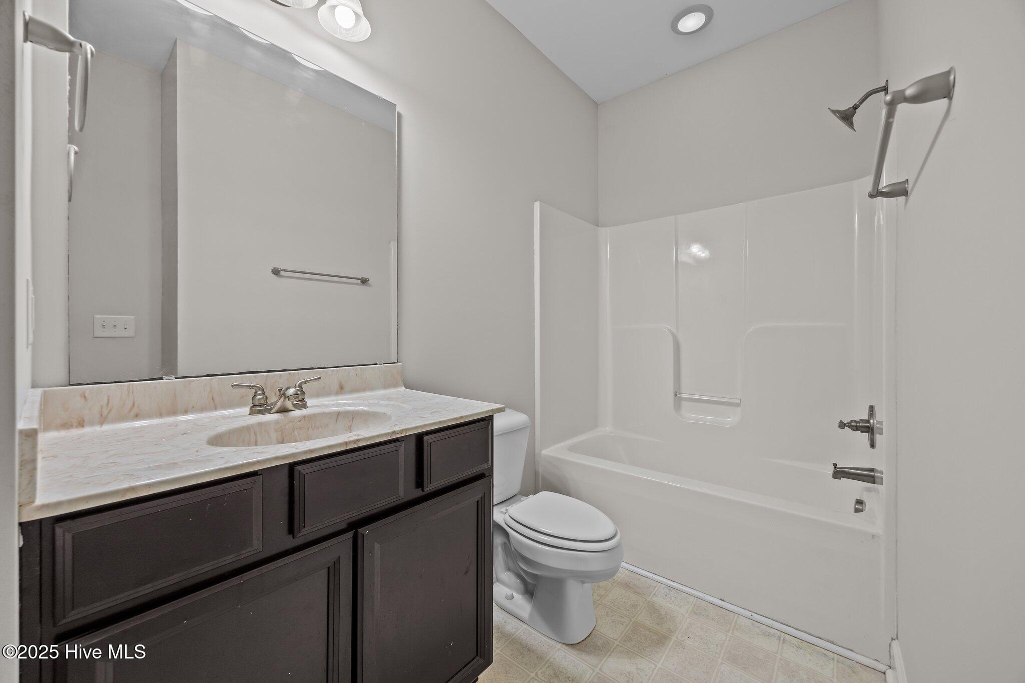 305 Spring Maple Way Richlands, NC 28574 - Photo 48 of 52 41-web-or-mls-IMG_9095