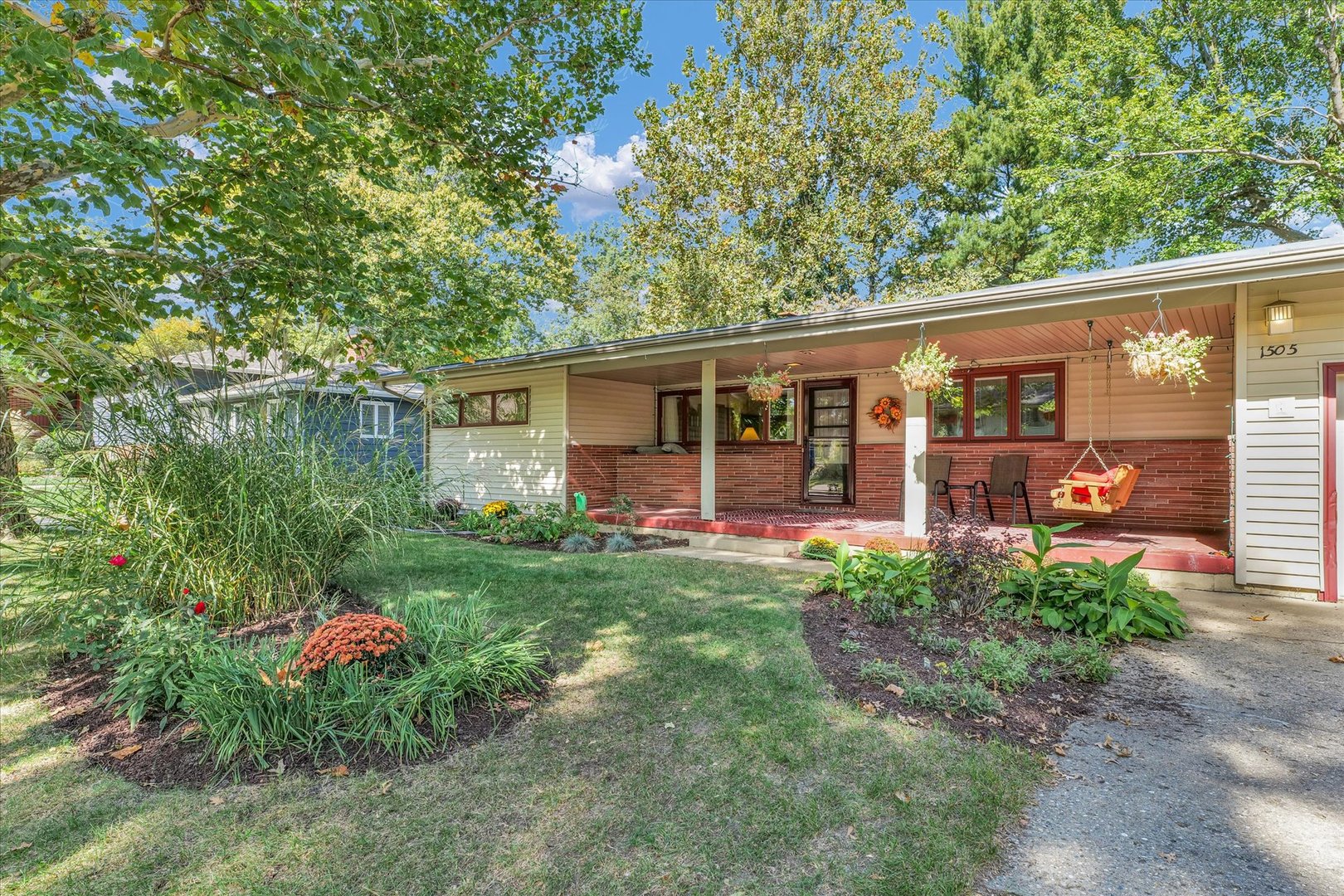 1505 Alma Drive Champaign, IL 61820 - Photo 3 of 50 a view of a backyard with garden