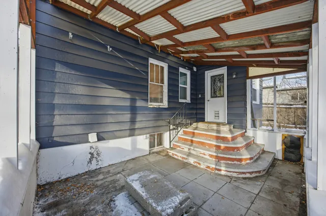 $175,000 | 212 10th Street North, Moorhead, MN 56560