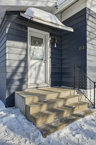 $175,000 | 212 10th Street North, Moorhead, MN 56560
