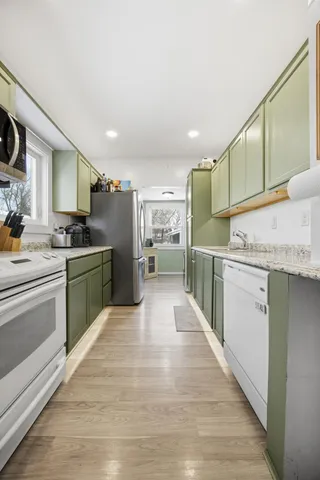 $175,000 | 212 10th Street North, Moorhead, MN 56560